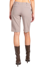 Mid-rise Straight-leg Capris.